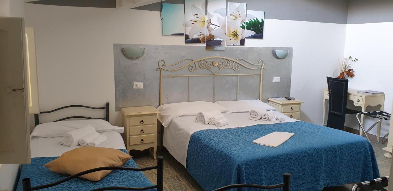 Hotel Bianchi Виареджо Экстерьер фото