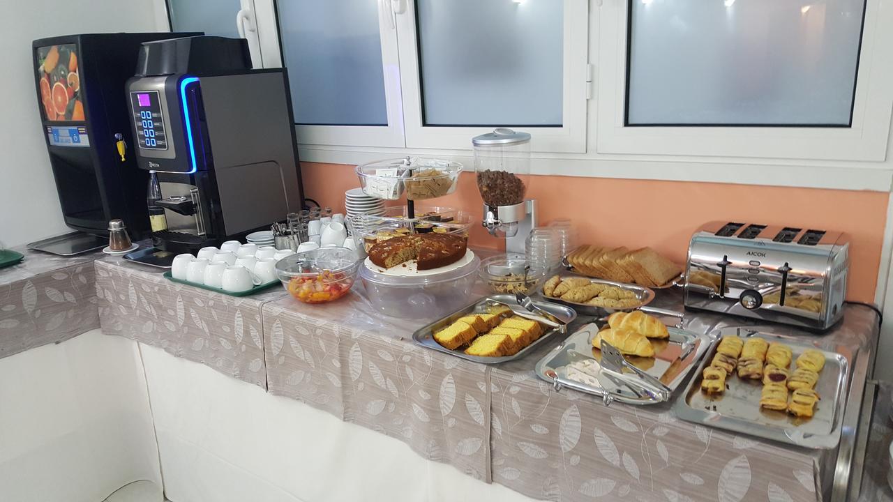 Hotel Bianchi Виареджо Экстерьер фото